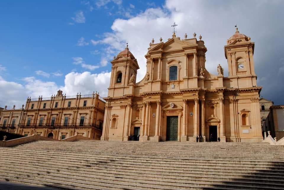 Casa Vico Lepre Villa Noto Exterior foto